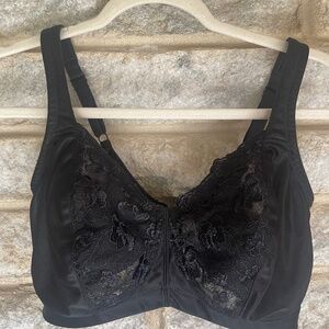 Breezie Black Lace Full Coverage Wire free Bra Size 36DD